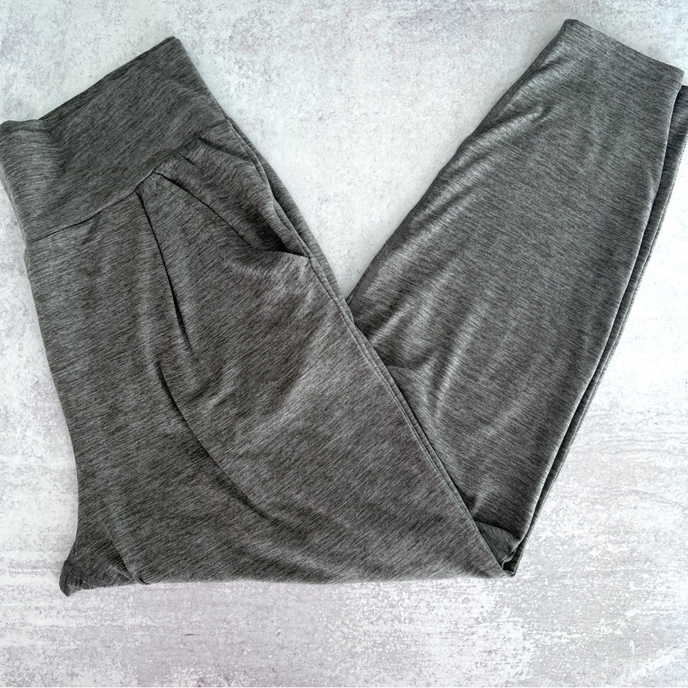 M 🩶 Vuori Lux At Ease Harem Jogger Pant Heather Gray - Picture 5 of 9
